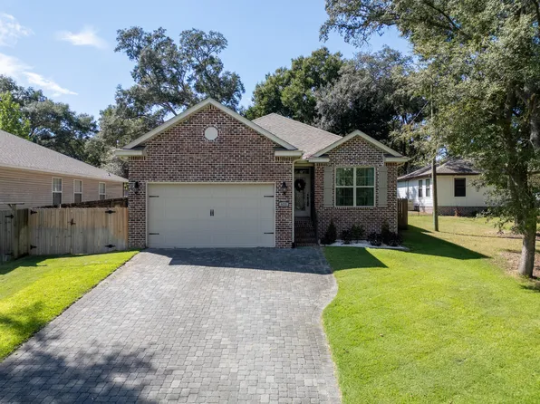 621 Ivy Ave, Niceville, FL 32578
