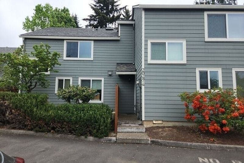 1st image of 20474 SW Rosa Dr