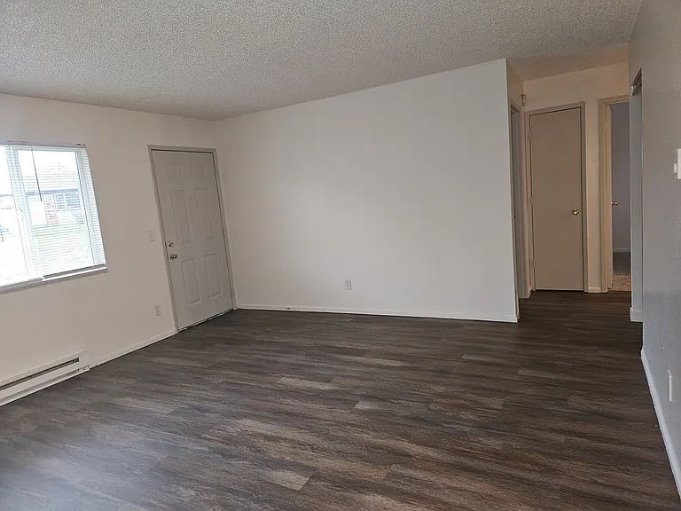 Country Lane Apartments — Photo 2