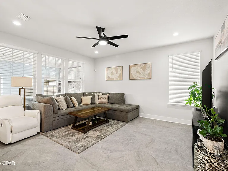 2101 Kingfisher Ct — Photo 8