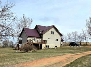 21 Sunrise Estates Rd, Watford City, ND 58854