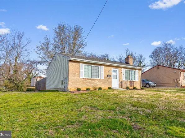 4626 Bromley Ave, Suitland, MD 20746
