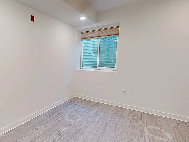 1642 N Marshall Street — Photo 13