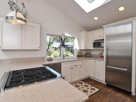4th image of 19124 Oahu Ln