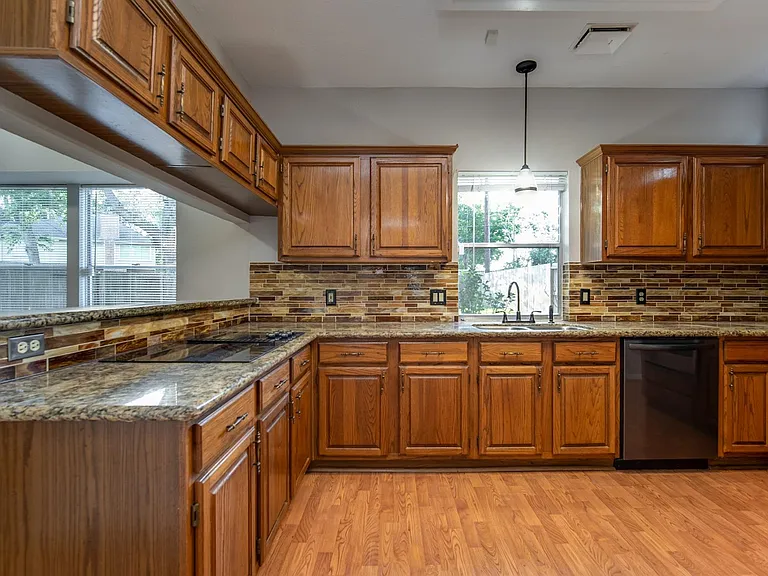 2710 Double Lake Dr — Photo 12