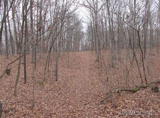 8749 Chickadee Rd, Tamaroa, IL 62888