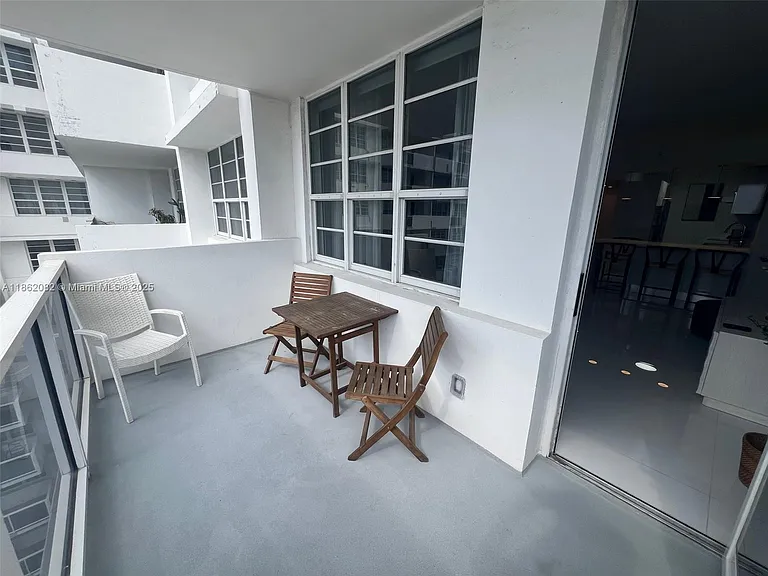 100 Lincoln Rd #1022 — Photo 40