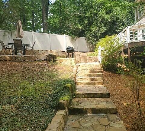5th image of 108 Nassau Ct