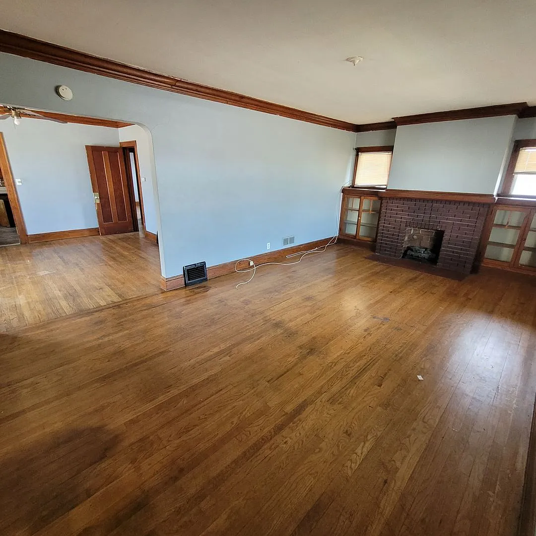 5273 Pearl Rd — Photo 3