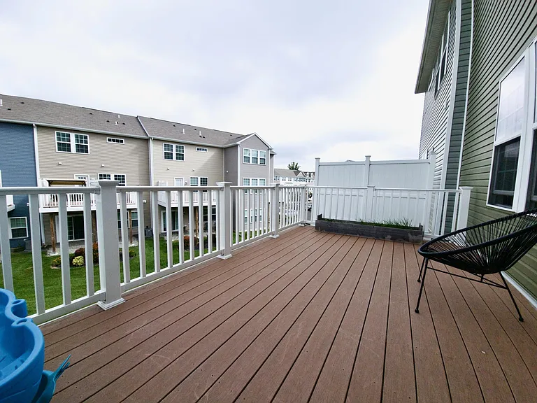 111 Admiral Ln — Photo 33