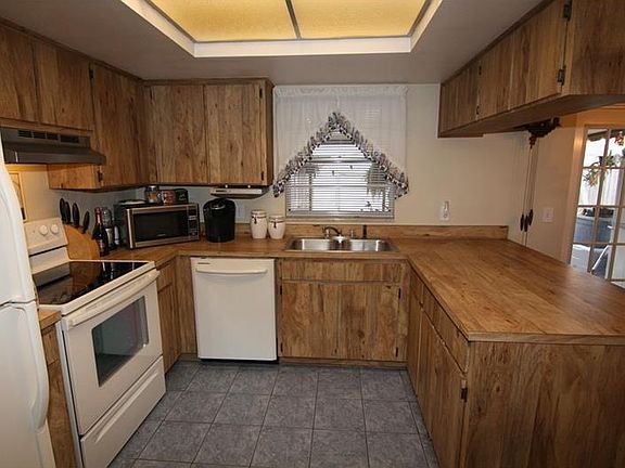 4th image of 9037 Dixiana Villa Cir