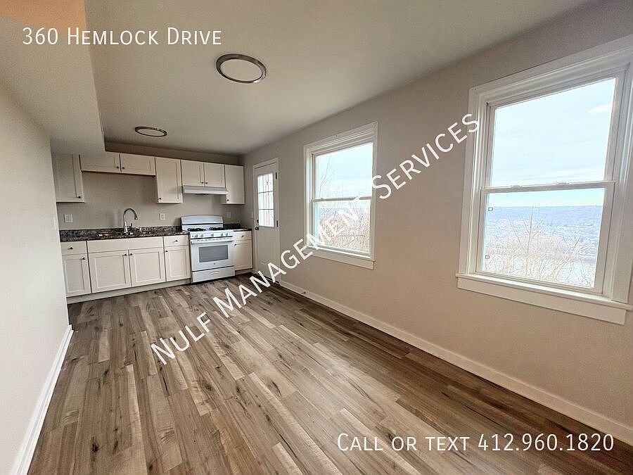 1st image of 360 Hemlock Dr