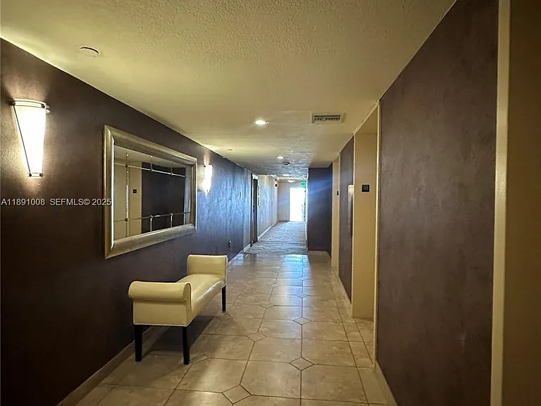 3675 N Country Club Dr — Photo 19