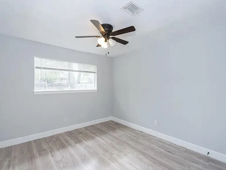 3526 Dryburgh Ct — Photo 8