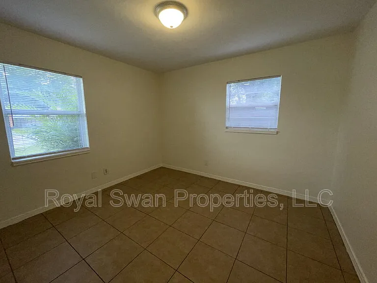 227 Palm Ave — Photo 18