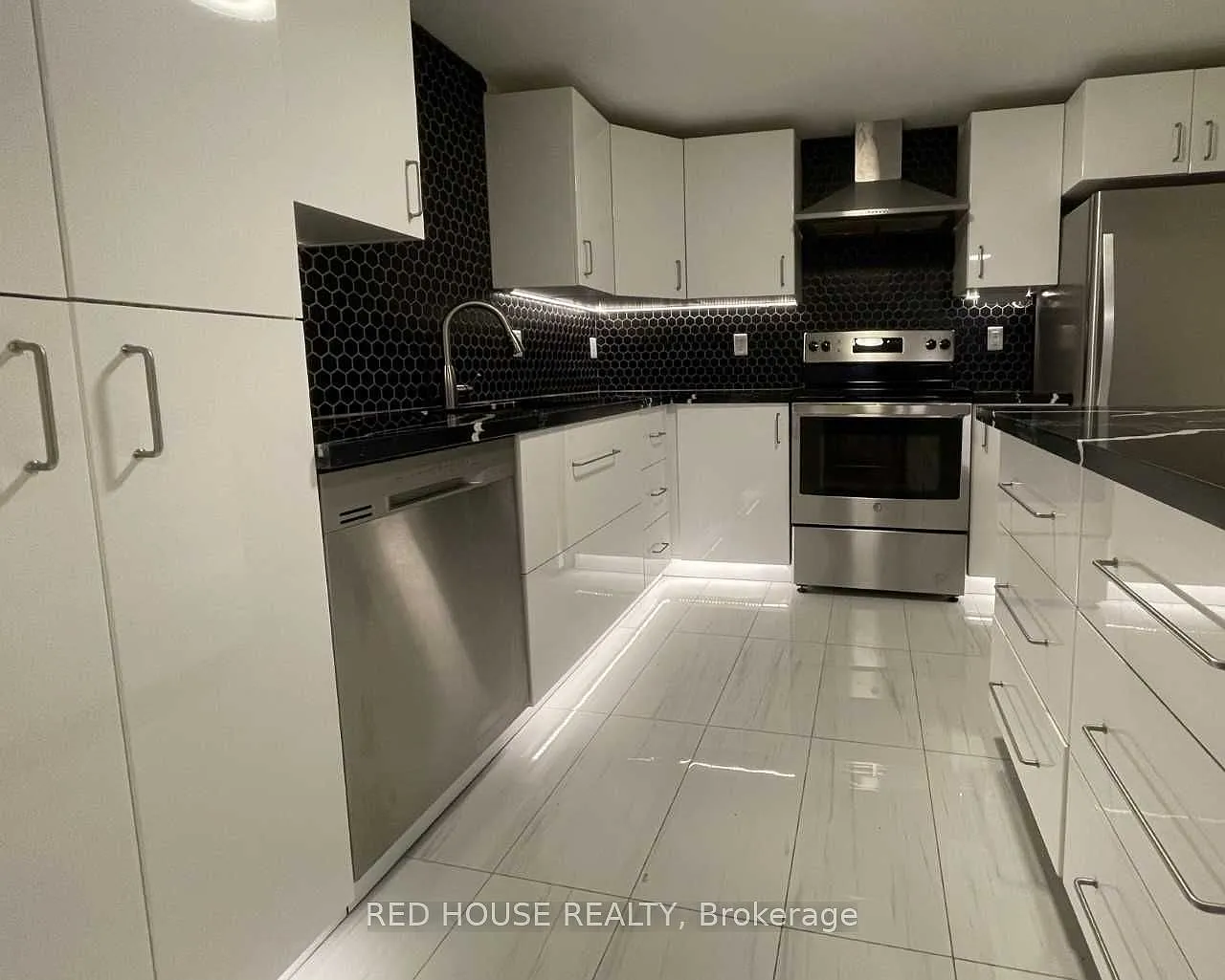 2 bed, $2,300 — Photo 2