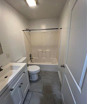 5th image of 8812 Apple St