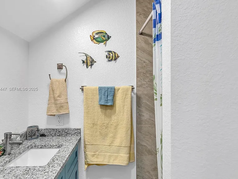 10877 Overseas Hwy #37 — Photo 9