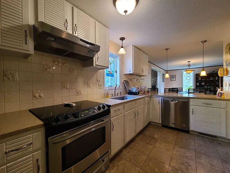 3123 S Lakeshore Dr — Photo 6