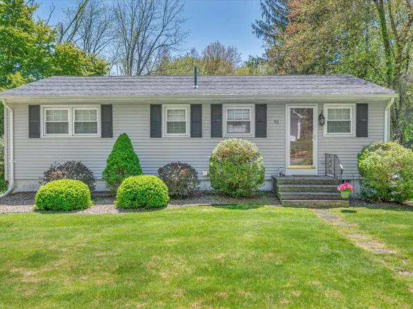 92 Nooks Hill Road, Cromwell, CT 06416