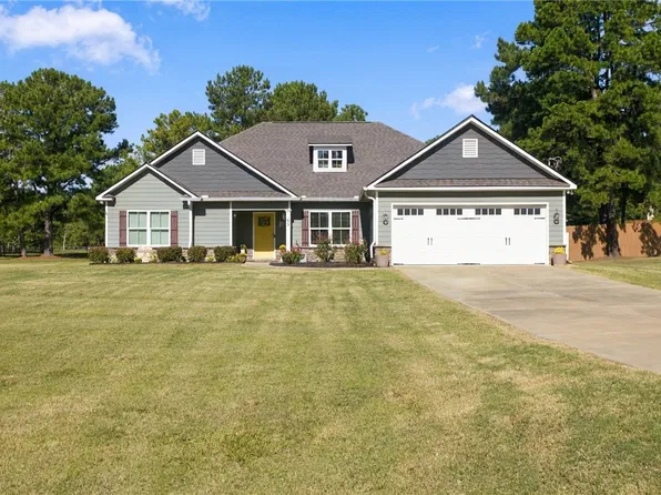 65 Addison Way, Smiths Station, AL 36877