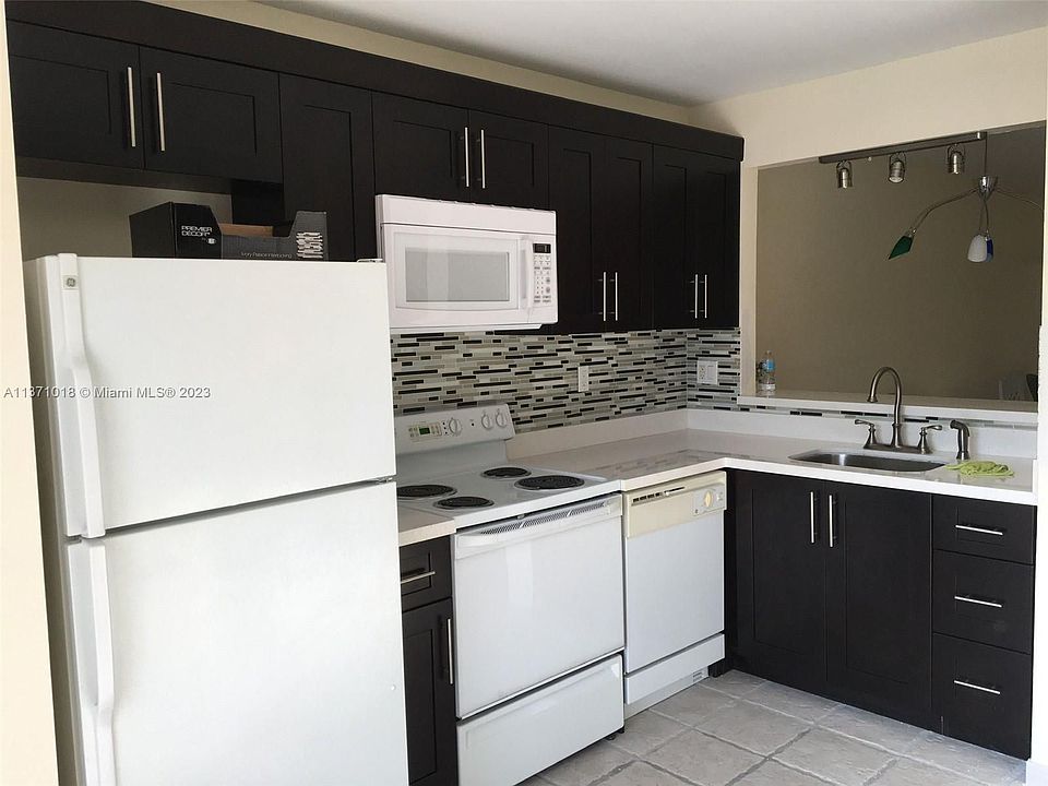 1st image of 6725 SW 130th Pl APT 109-1
