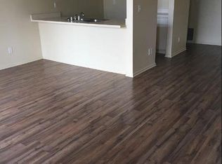 537 N San Jacinto St, Hemet, CA 92543
