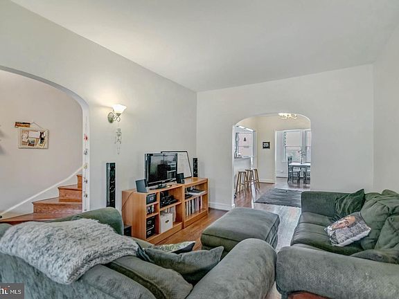 2nd image of 1305 Rittenhouse St NW