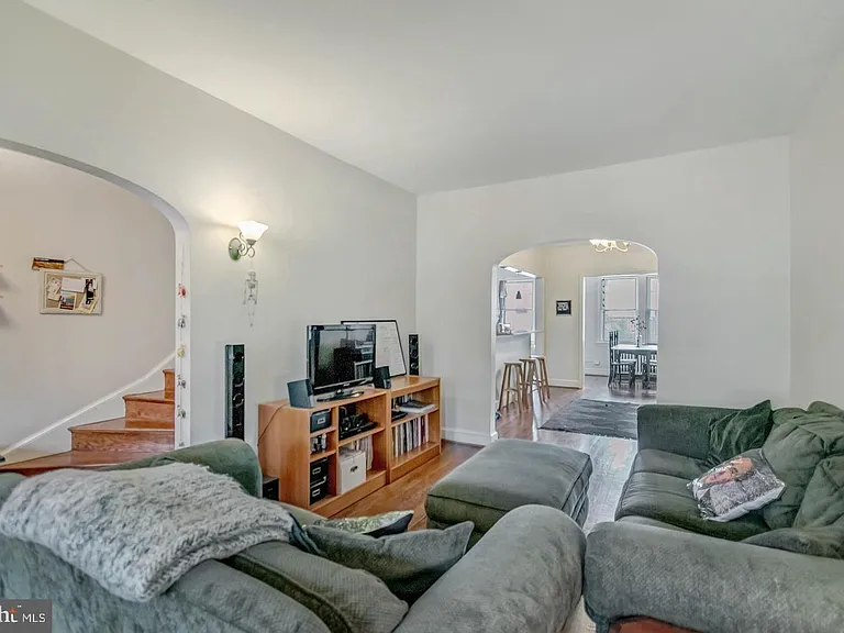 1305 Rittenhouse St NW — Photo 2