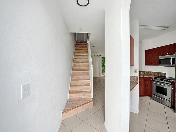 5th image of 3719 Sonoma Drive #3719
