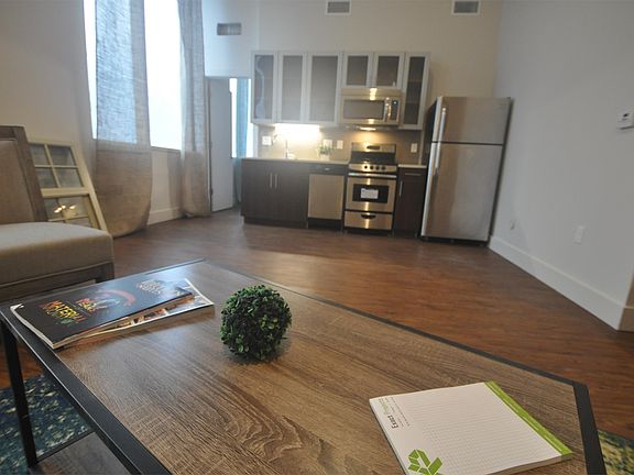 3rd image of 1100 3rd Ave APT 2