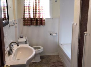 270 Pine St NE, Cedar Springs, MI 49319