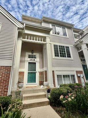 2538 Hatfield Ct, Elgin, IL 60123