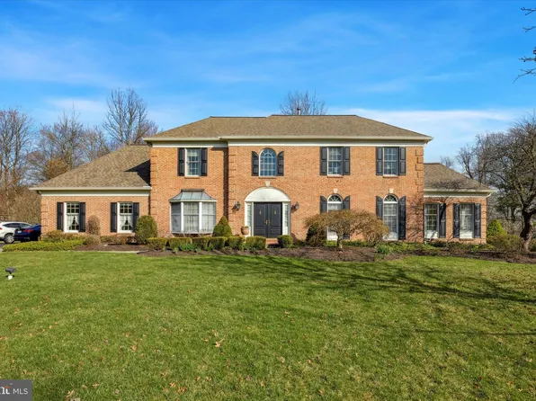 1641 Lindsay Dr, North Wales, PA 19454