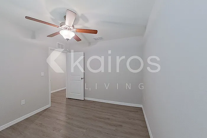 8590 SW 44th Ct — Photo 10