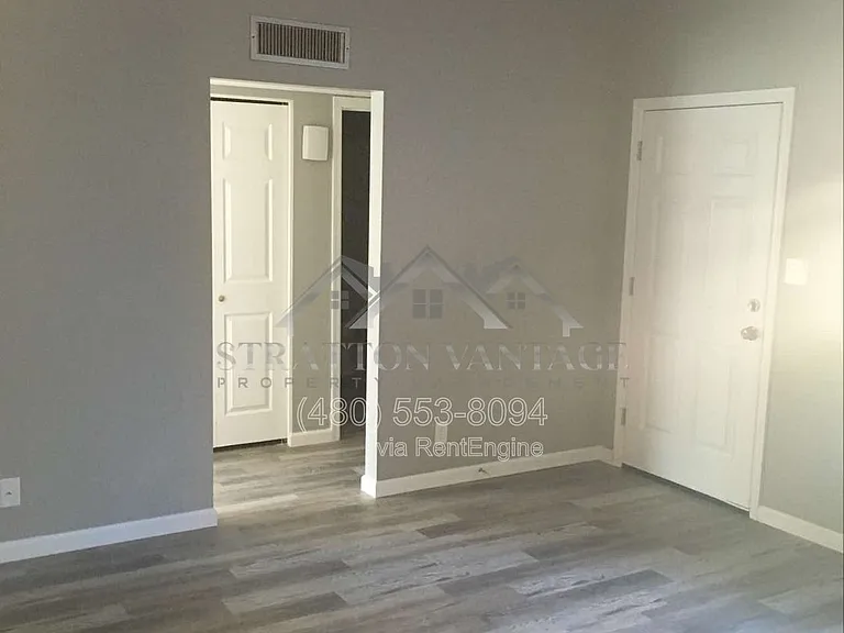 852 N Stapley Dr — Photo 3