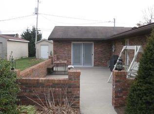 438 Redbud Ln, Jasper, IN 47546