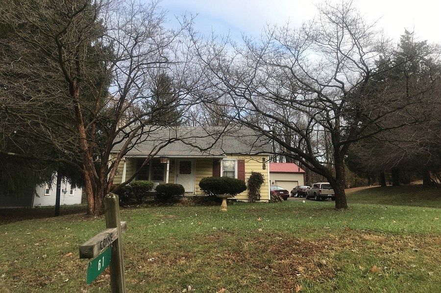 1st image of 61 Mabry St