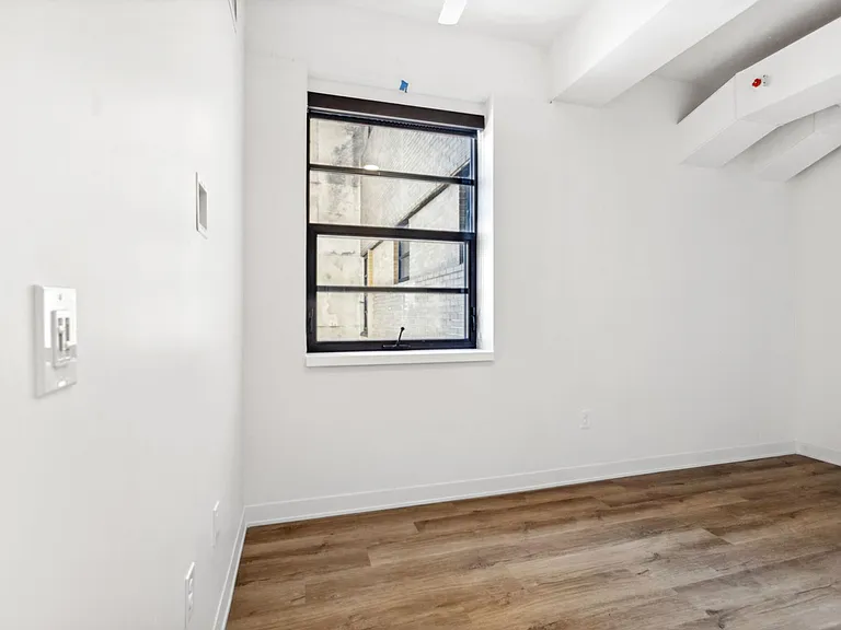 The Tower at Henry — Photo 98