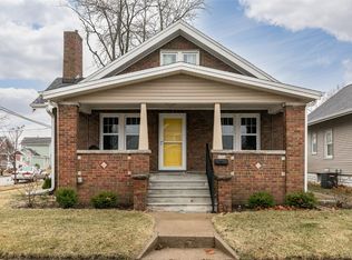 1724 Hamilton St SW, Cedar Rapids, IA 52404