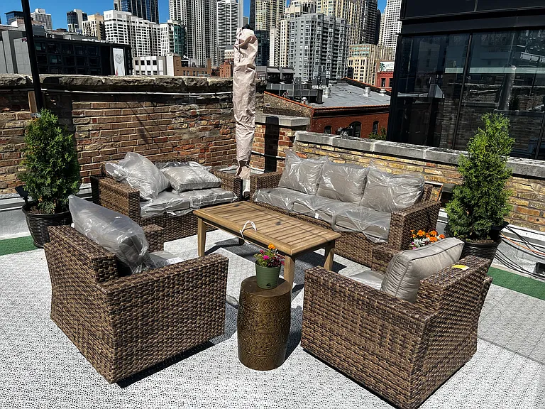 449 N Wells St #3E — Photo 2