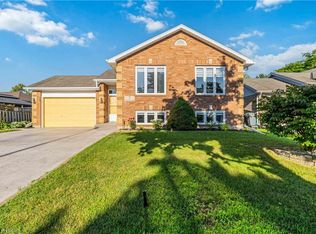 5 Cork Cres, Brantford, ON N3V 1E3