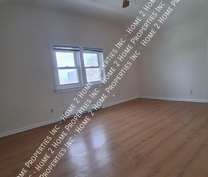 873 Assumption St #4 — Photo 10