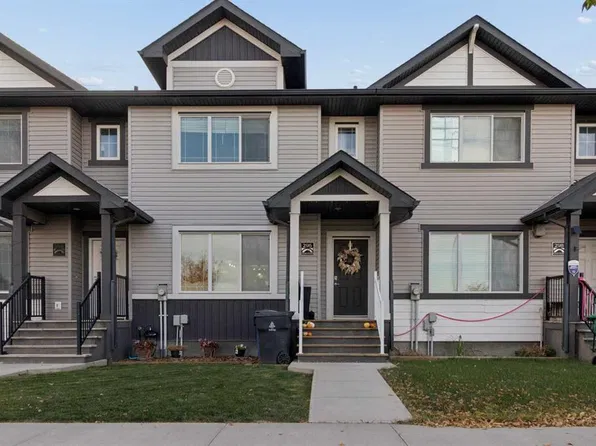 296 E Mildred Dobbs Blvd N, Lethbridge, AB T1H 7E3