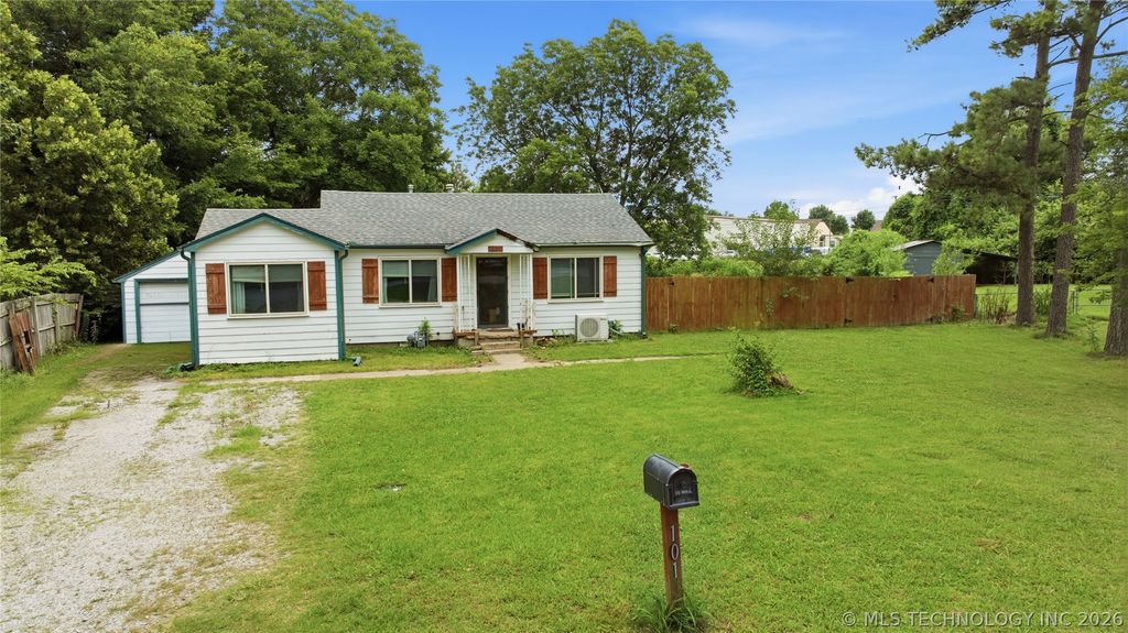 1011 Wesley Dr, Broken Arrow, OK - View 2