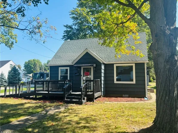 1233 State St, Vermilion, OH 44089