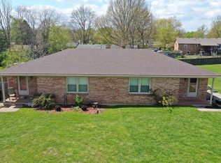 244-246 Courchelle Dr, Nicholasville, KY 40356