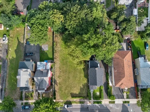 121 Hollywood Ave, East Orange City, NJ 07018