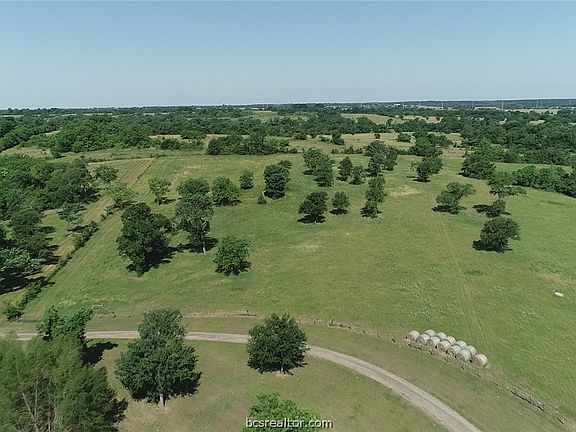 3rd image of 53 W Pecan Hills Dr