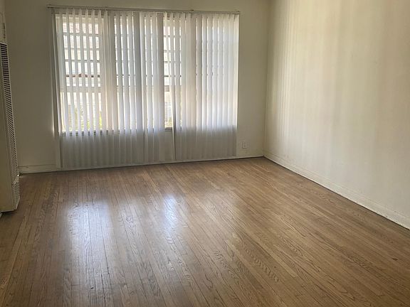 5th image of 4141 S Bronson Ave